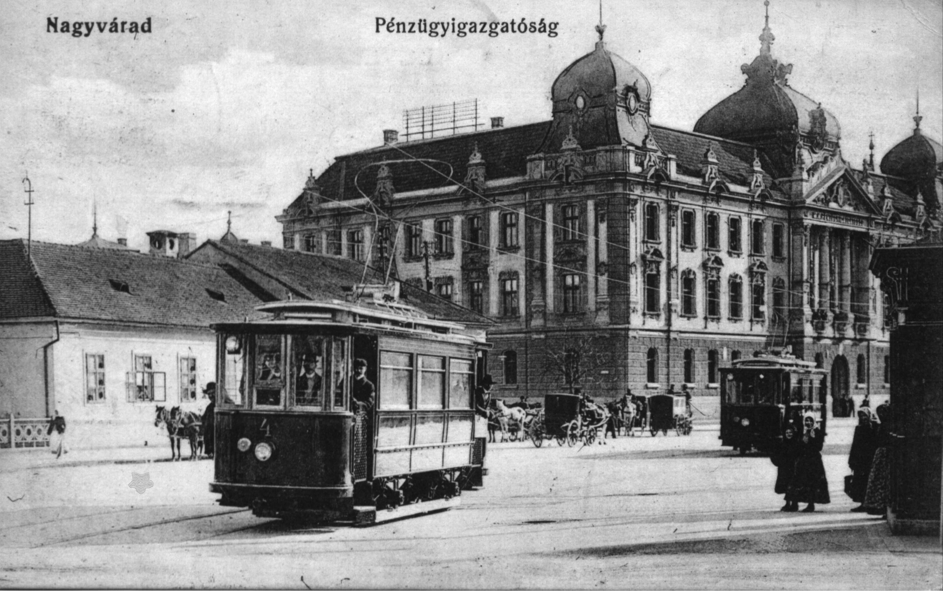 1913